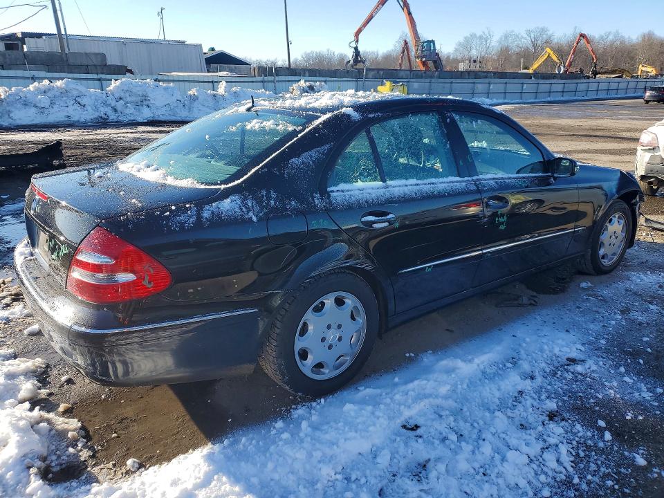 Фото 3 с аукциона – 2003 MERCEDES-BENZ E с VIN WDBUF65J53A233356