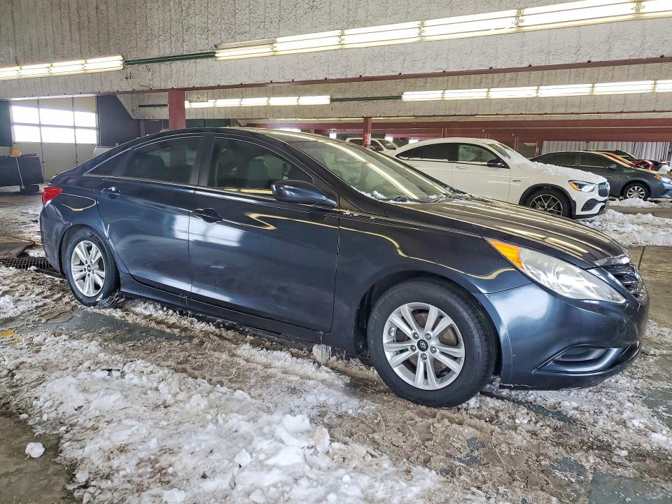 Photo 4 from auction – 2013 HYUNDAI SONATA with VIN 5NPEB4AC4DH764510