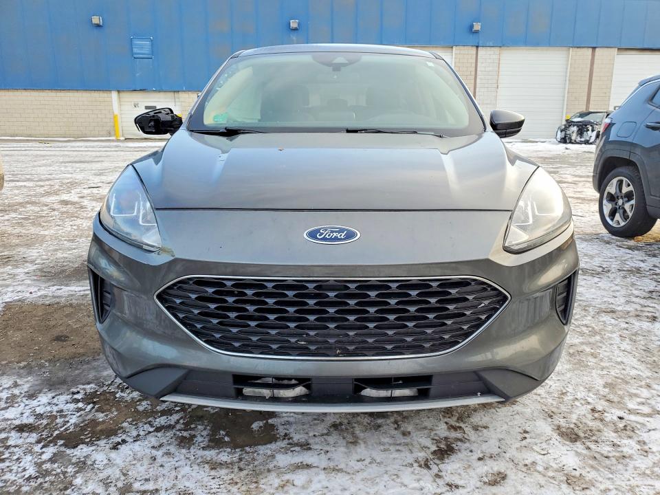 Photo 5 from auction – 2020 FORD ESCAPE SE with VIN 1FMCU0G68LUB94264
