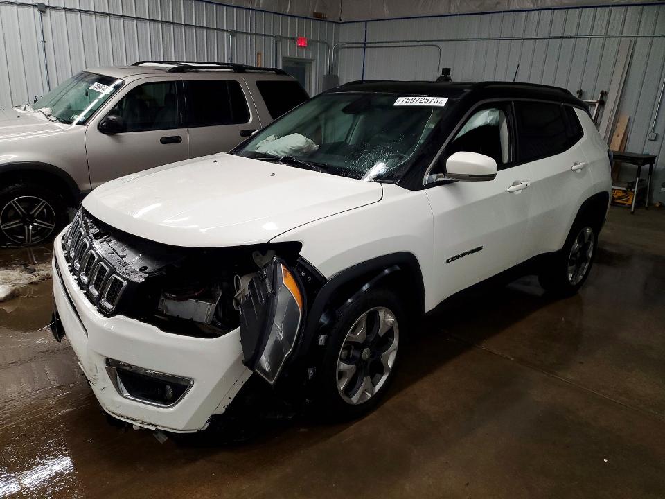 JEEP COMPASS 2018 with VIN 3C4NJDCB9JT210821 - Photo from auction
