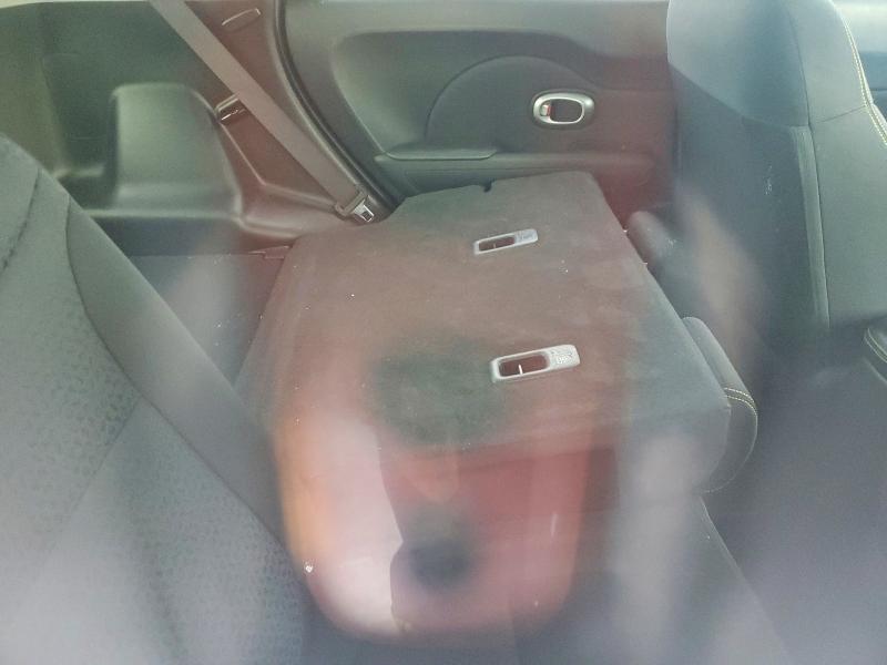 Foto 11 de la subasta – 2015 KIA SOUL con VIN KNDJP3A54F7216252