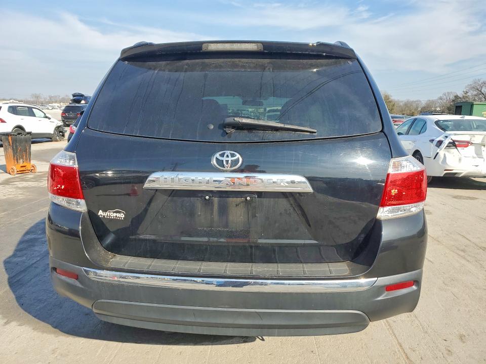 Photo 6 from auction – 2012 TOYOTA HIGHLANDER with VIN 5TDZK3EH7CS065379