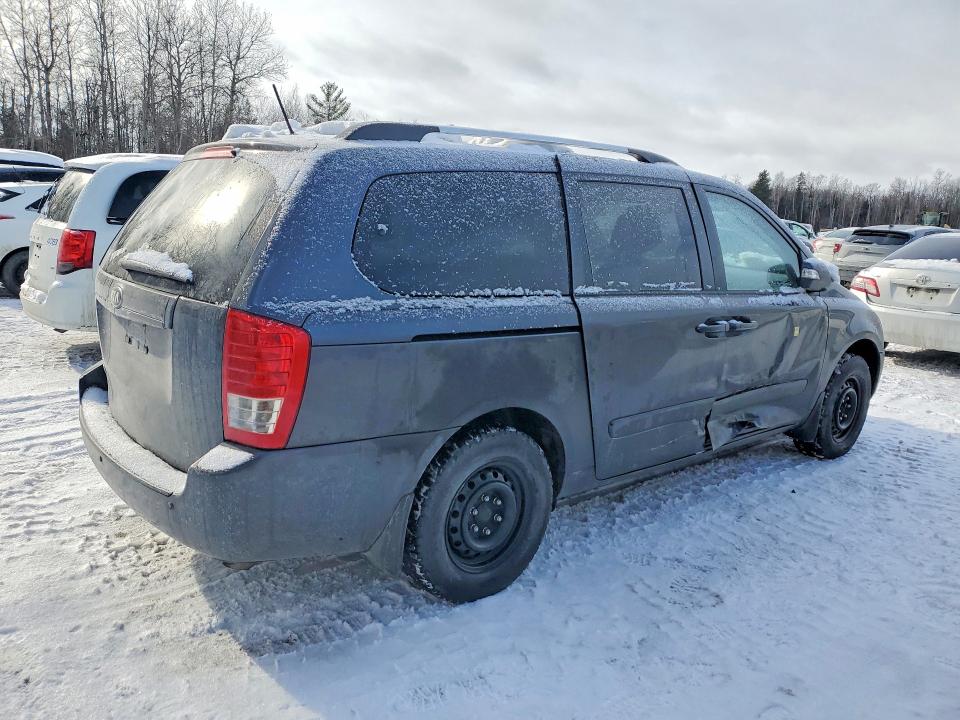 Photo 3 from auction – 2014 KIA SEDONA with VIN KNDMG4C77E6572474