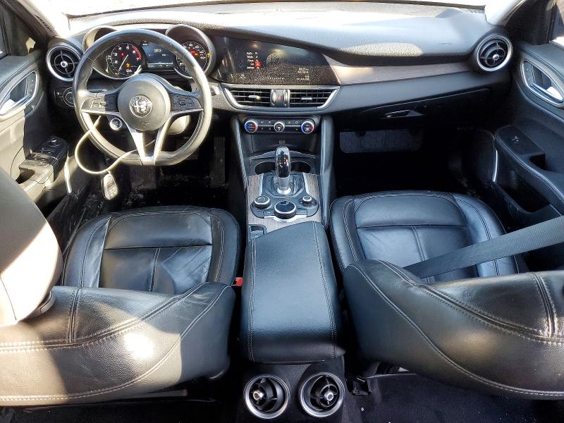 Photo 8 from auction – 2017 ALFA ROMEO GIULIA with VIN ZARFAECN5H7542375