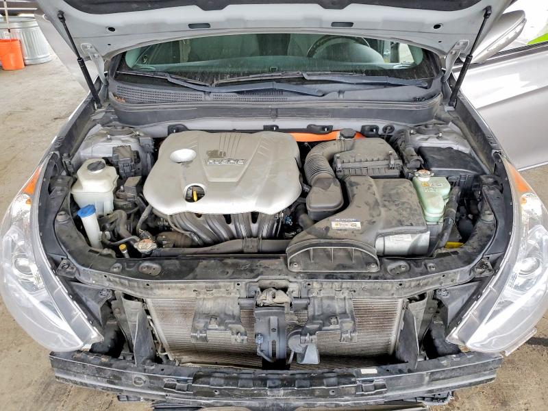 Photo 11 from auction – 2013 HYUNDAI SONATA with VIN KMHEC4A45DA088318