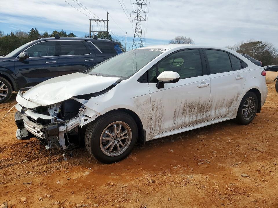 Zdjęcie 1 z aukcji – 2022 TOYOTA COROLLA LE z VIN JTDEAMDE2N3005870
