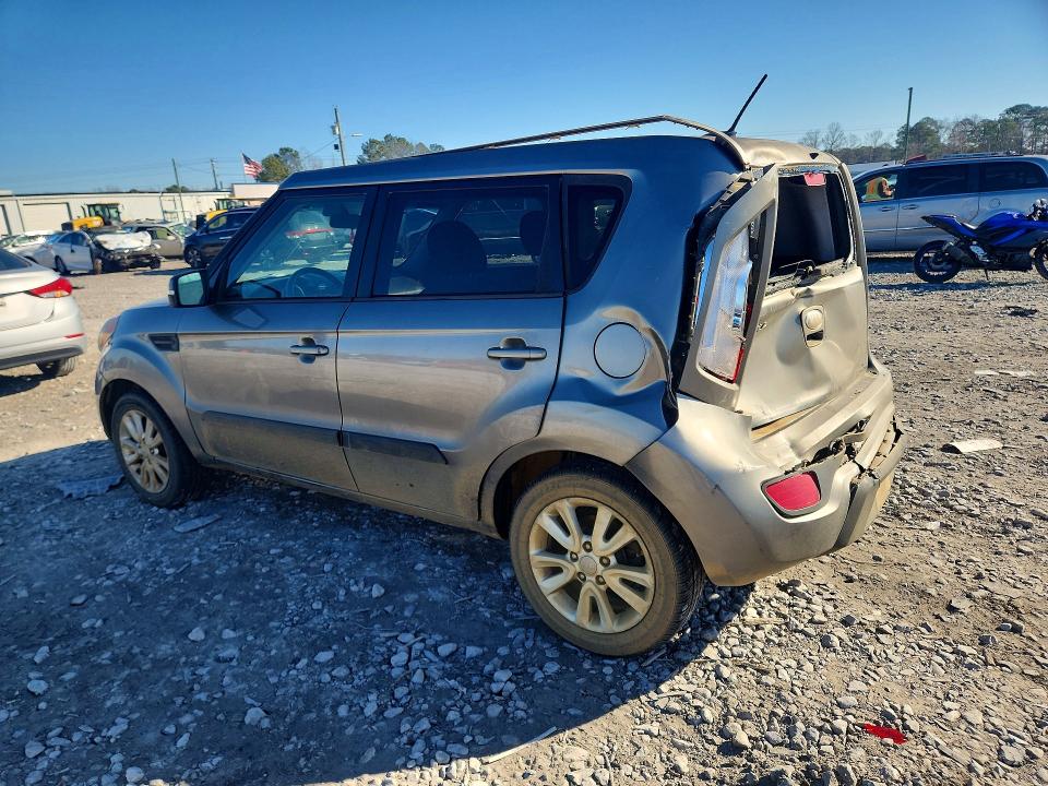 Photo 2 from auction – 2013 KIA SOUL with VIN KNDJT2A69D7494527