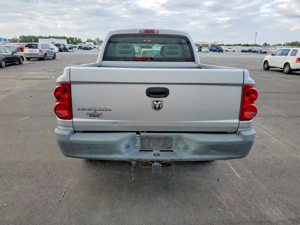 Photo 6 from auction – 2005 DODGE DAKOTA with VIN 1D7HE28K35S338161