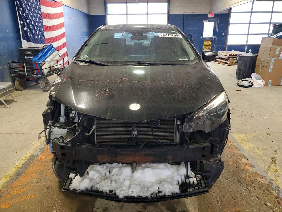 Photo 5 from auction – 2018 TOYOTA COROLLA with VIN 5YFBURHE5JP820017