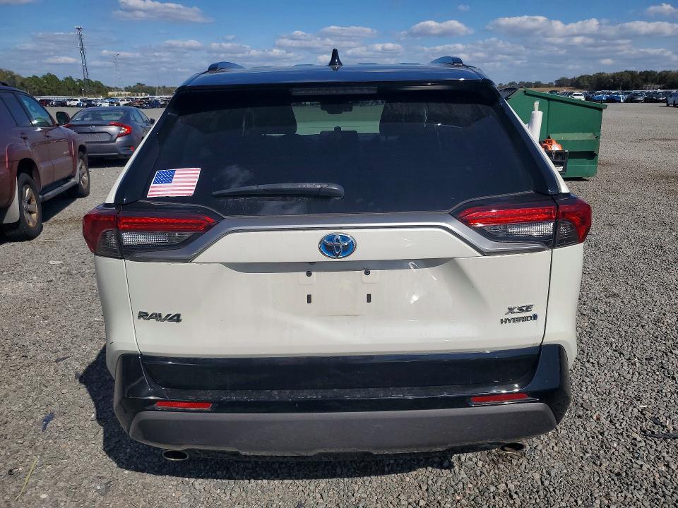 Photo 6 from auction – 2020 TOYOTA RAV4 with VIN 2T3EWRFV1LW067539