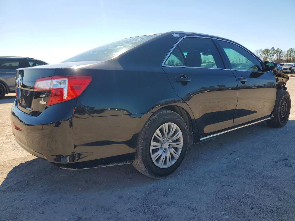 Photo 3 from auction – 2014 TOYOTA CAMRY with VIN 4T4BF1FK6ER352684