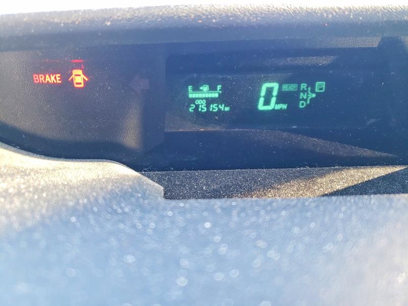 Photo 9 from auction – 2004 TOYOTA PRIUS with VIN JTDKB20U440035602