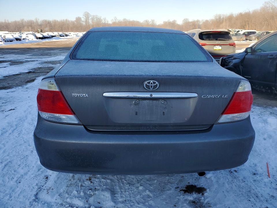 Photo 6 from auction – 2006 TOYOTA CAMRY LE with VIN 4T1BE30K06U673512