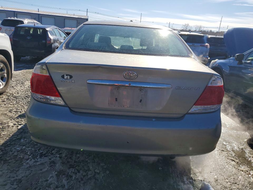 Photo 6 from auction – 2005 TOYOTA CAMRY with VIN 4T1BE32K15U516924