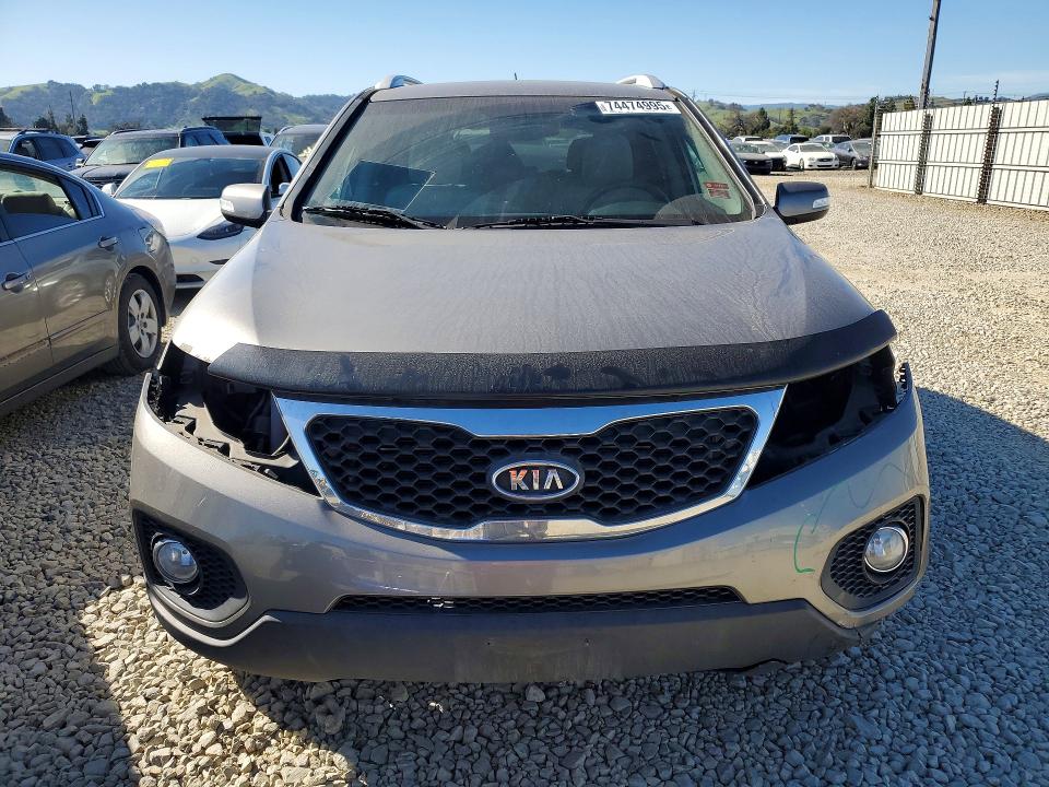 Photo 5 from auction – 2012 KIA SORENTO with VIN 5XYKT4A64CG204924
