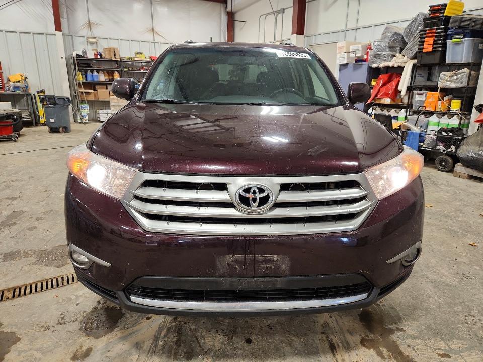 Photo 5 from auction – 2013 TOYOTA HIGHLANDER with VIN 5TDDK3EH9DS233082