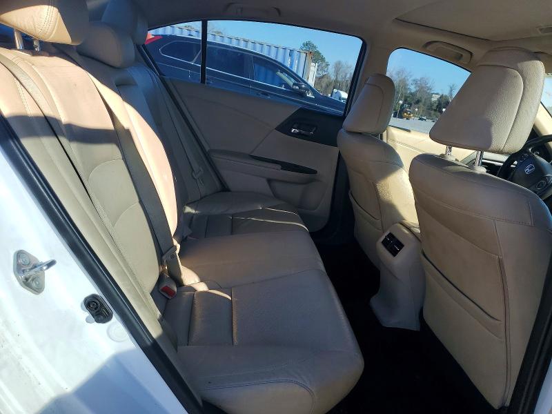 Photo 10 from auction – 2015 HONDA ACCORD with VIN 1HGCR2F89FA214081