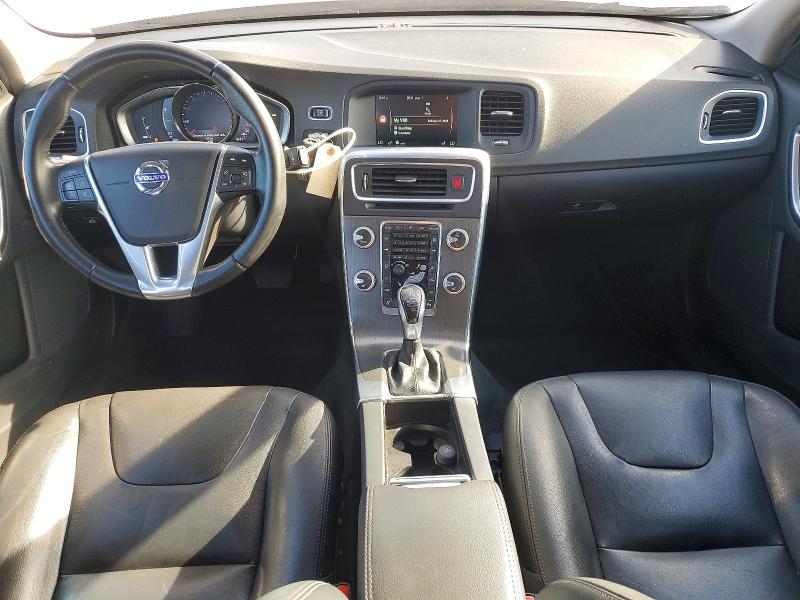 Photo 8 from auction – 2016 VOLVO V60 with VIN YV140MEK3G1308202