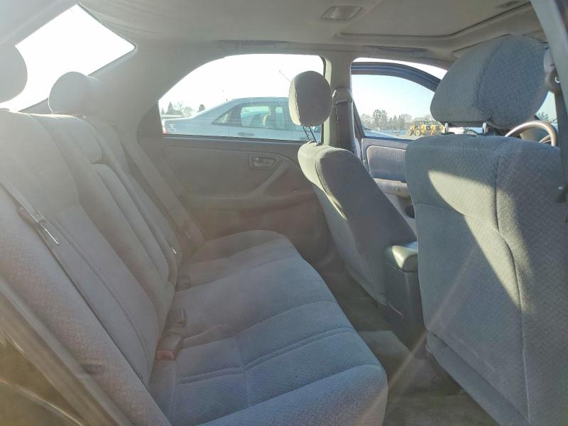 Photo 10 from auction – 2001 TOYOTA CAMRY with VIN 4T1BG22K91U067071