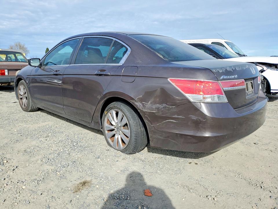 Photo 2 from auction – 2011 HONDA ACCORD with VIN 1HGCP2F7XBA043011
