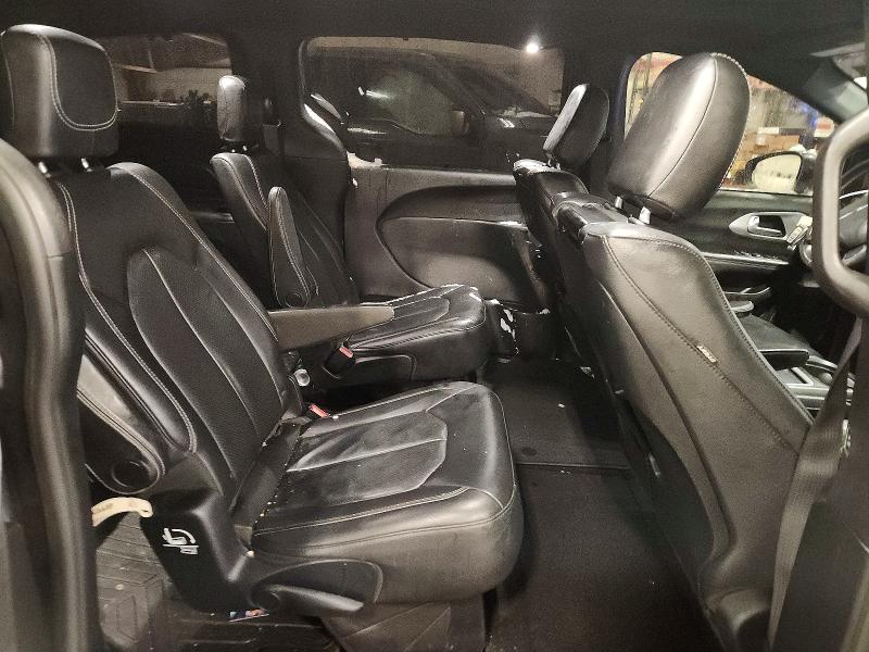 Photo 10 from auction – 2018 CHRYSLER PACIFICA with VIN 2C4RC1EG6JR333465