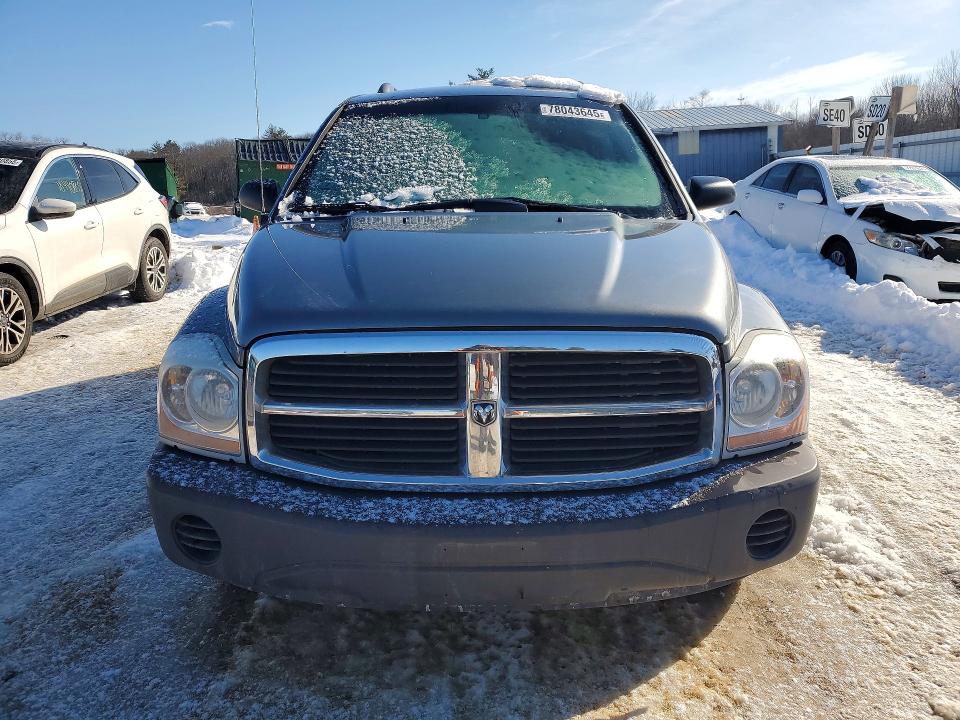 Photo 5 from auction – 2005 DODGE DURANGO with VIN 1D4HB38N05F622006