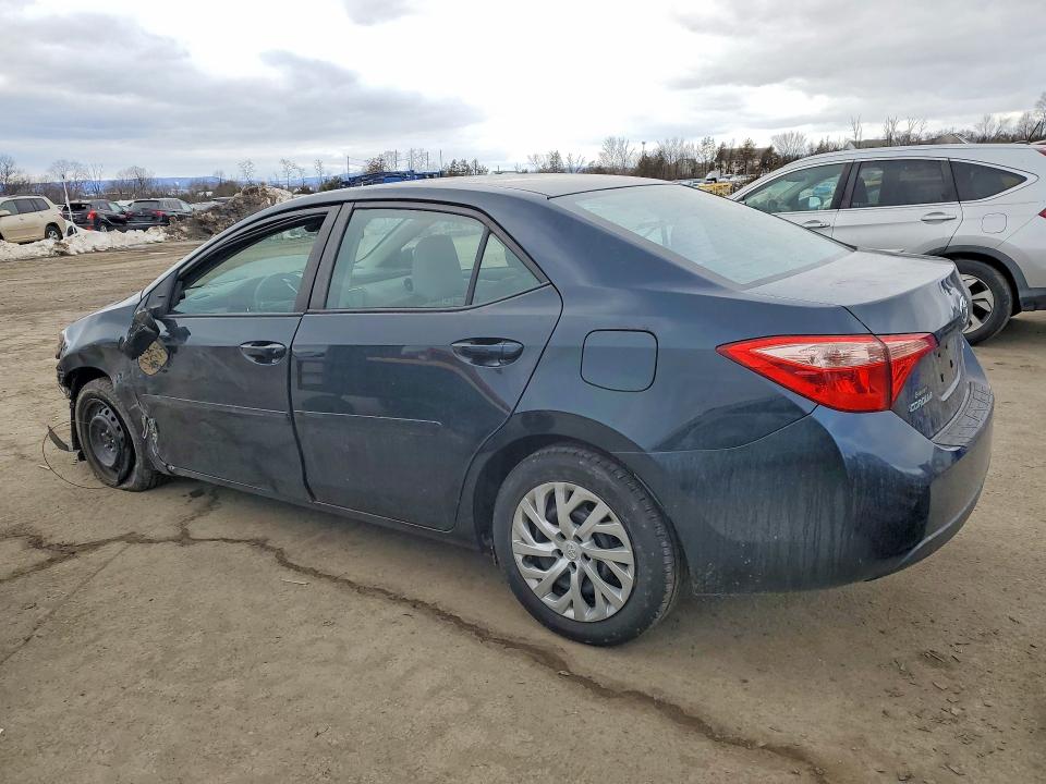 Photo 2 from auction – 2018 TOYOTA COROLLA with VIN 2T1BURHE8JC097375