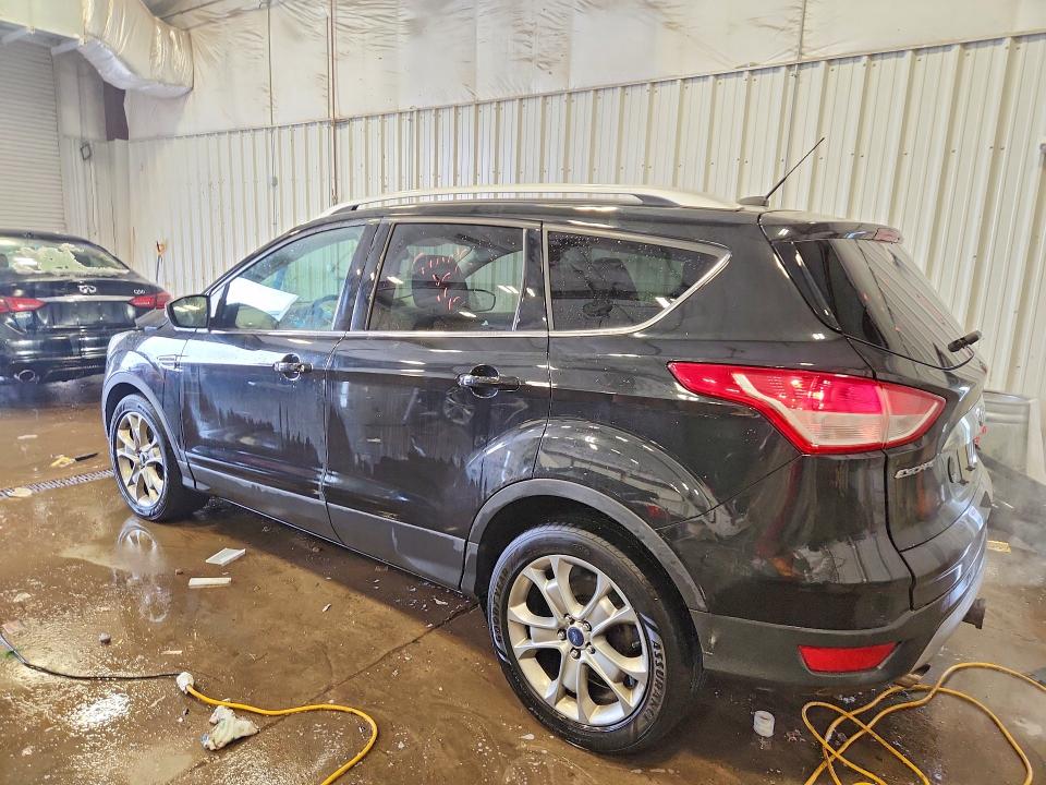 Photo 2 from auction – 2015 FORD ESCAPE TIT with VIN 1FMCU9J93FUB01016