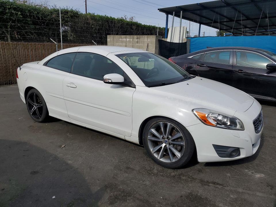 Photo 4 from auction – 2011 VOLVO C70 with VIN YV1672MC0BJ118580