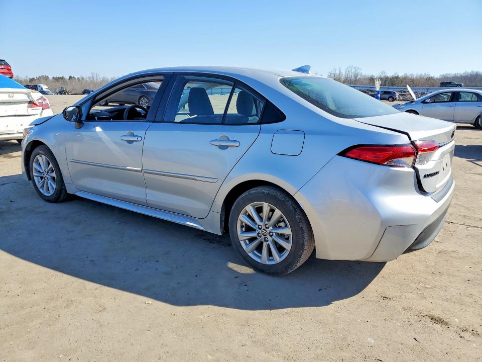 Photo 2 from auction – 2023 TOYOTA COROLLA with VIN 5YFB4MDE9PP076519