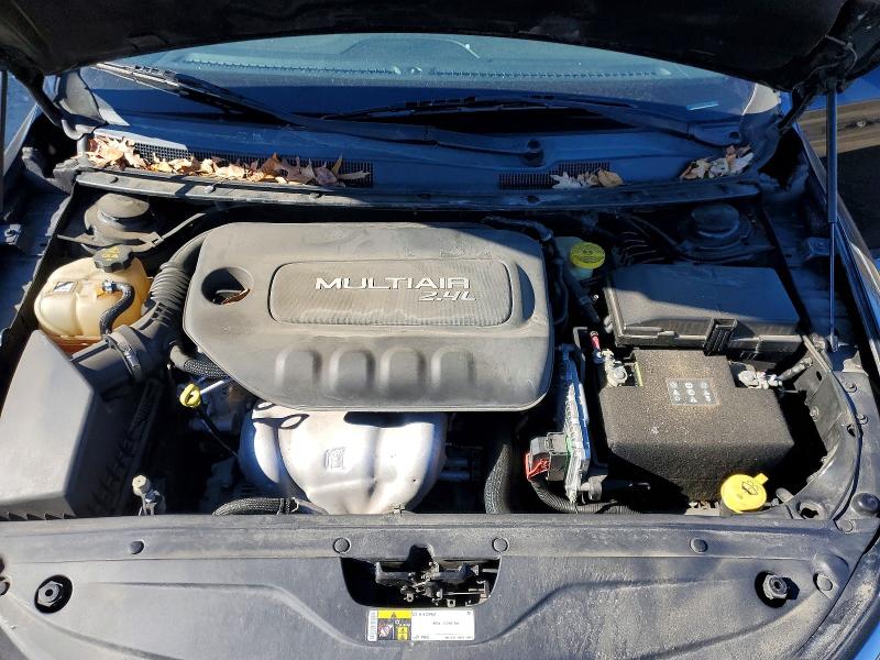 Photo 11 from auction – 2015 CHRYSLER 200 with VIN 1C3CCCAB2FN717201