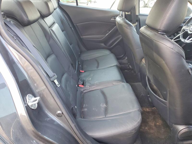 Photo 10 from auction – 2018 MAZDA 3 with VIN 3MZBN1W30JM258290