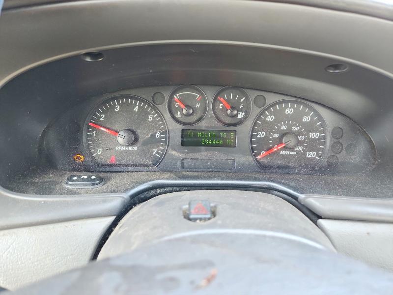 Photo 9 from auction – 2004 FORD TAURUS with VIN 1FAFP53U14A110143