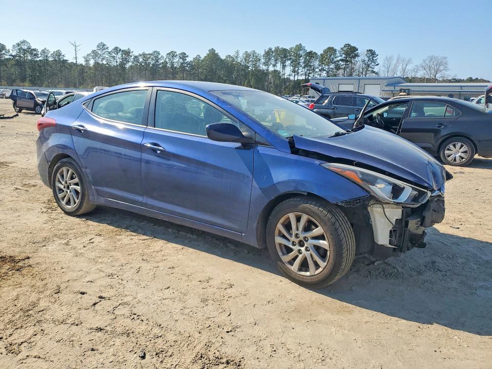 Photo 4 from auction – 2015 HYUNDAI ELANTRA with VIN 5NPDH4AE2FH640802