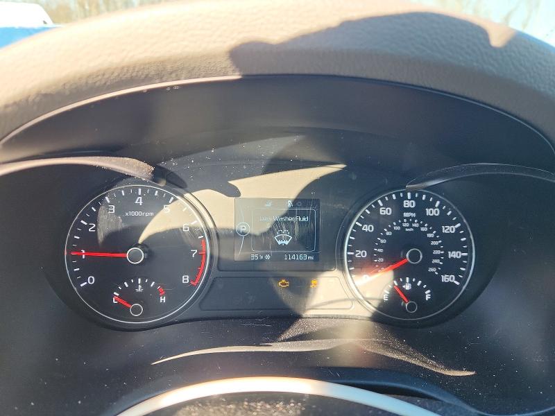 Photo 9 from auction – 2017 KIA OPTIMA with VIN 5XXGU4L38HG138752