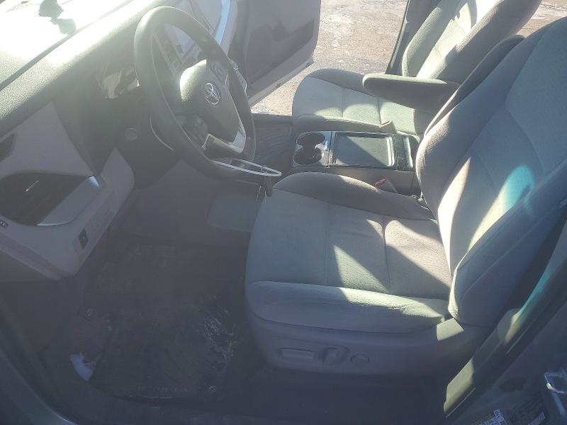Photo 7 from auction – 2015 TOYOTA SIENNA LE with VIN 5TDKK3DC9FS626631