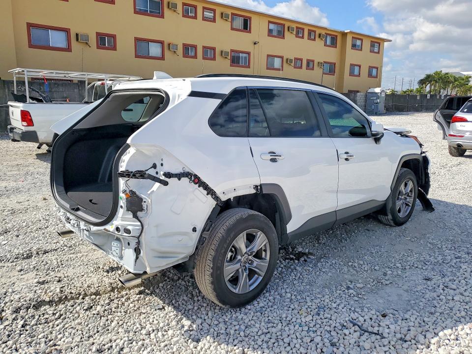 Photo 3 from auction – 2025 TOYOTA RAV4 with VIN 2T3W1RFV4SC331355