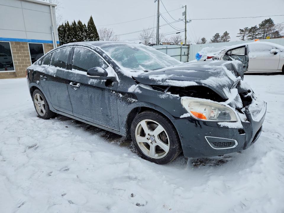 Photo 4 from auction – 2013 VOLVO S60 T5 with VIN YV1612FS4D2186657