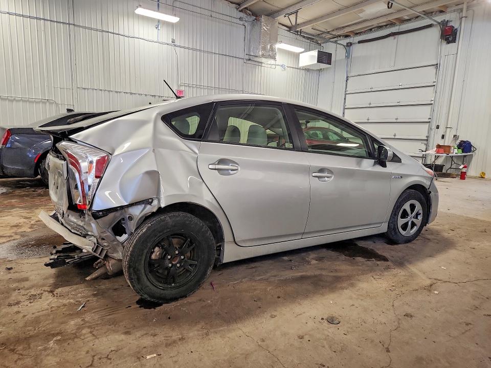 Photo 3 from auction – 2012 TOYOTA PRIUS with VIN JTDKN3DU8C5525405