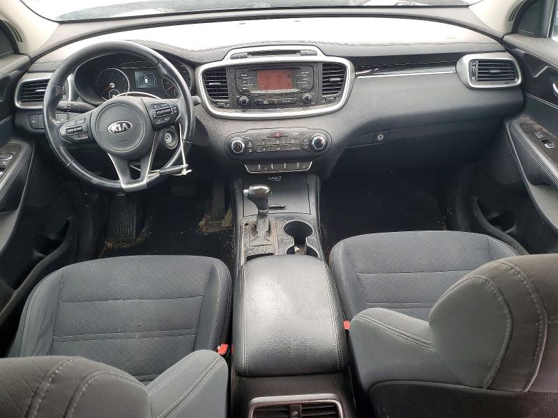 Photo 8 from auction – 2016 KIA SORENTO LX with VIN 5XYPGDA32GG067293