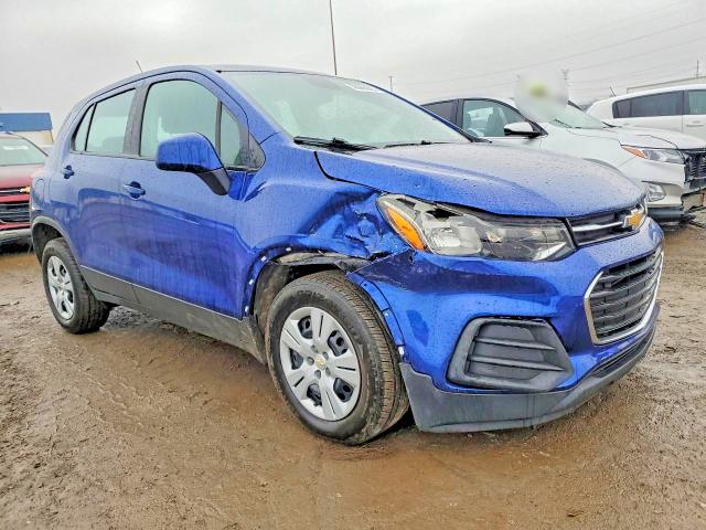 Photo 4 from auction – 2017 CHEVROLET TRAX with VIN 3GNCJKSB9HL185935