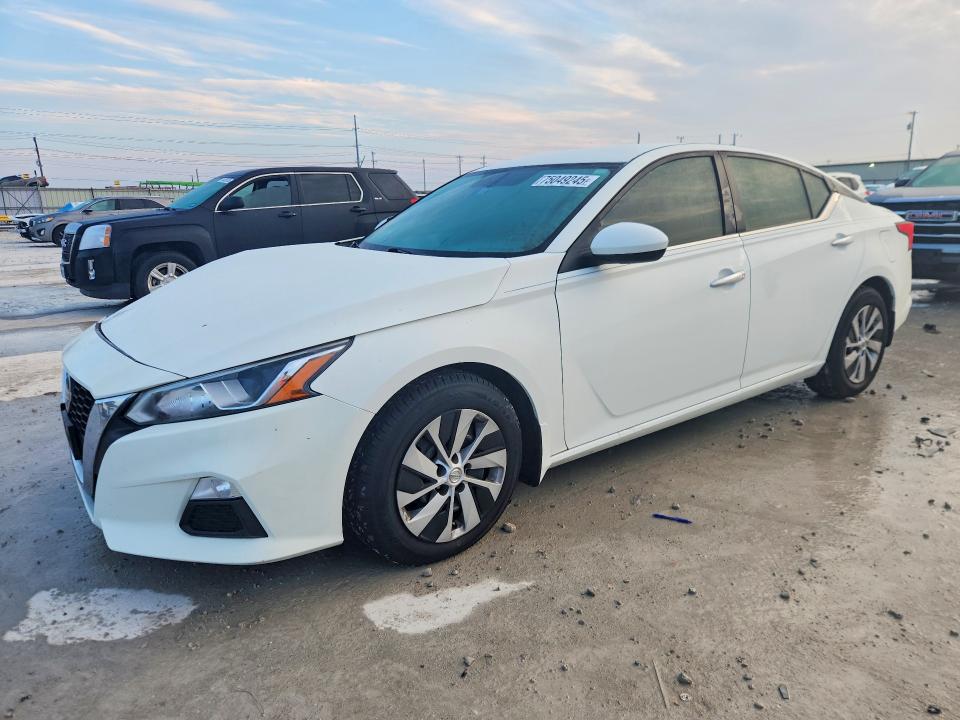 NISSAN ALTIMA 2020 with VIN 1N4BL4BVXLC141358 - Photo from auction