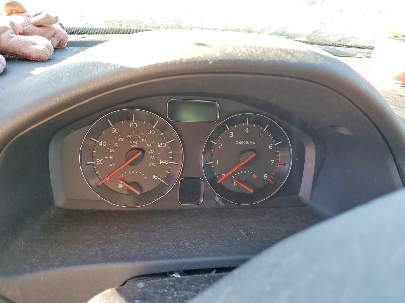 Photo 9 from auction – 2008 VOLVO C30 with VIN YV1MK672682081909