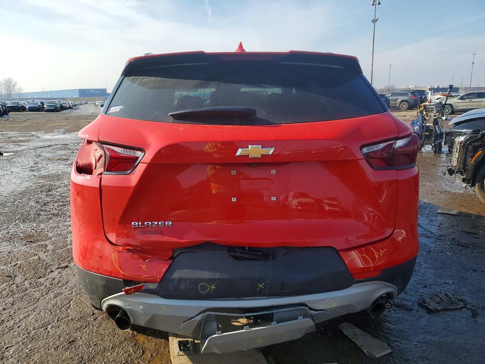 Photo 6 from auction – 2021 CHEVROLET BLAZER with VIN 3GNKBCR43MS564550