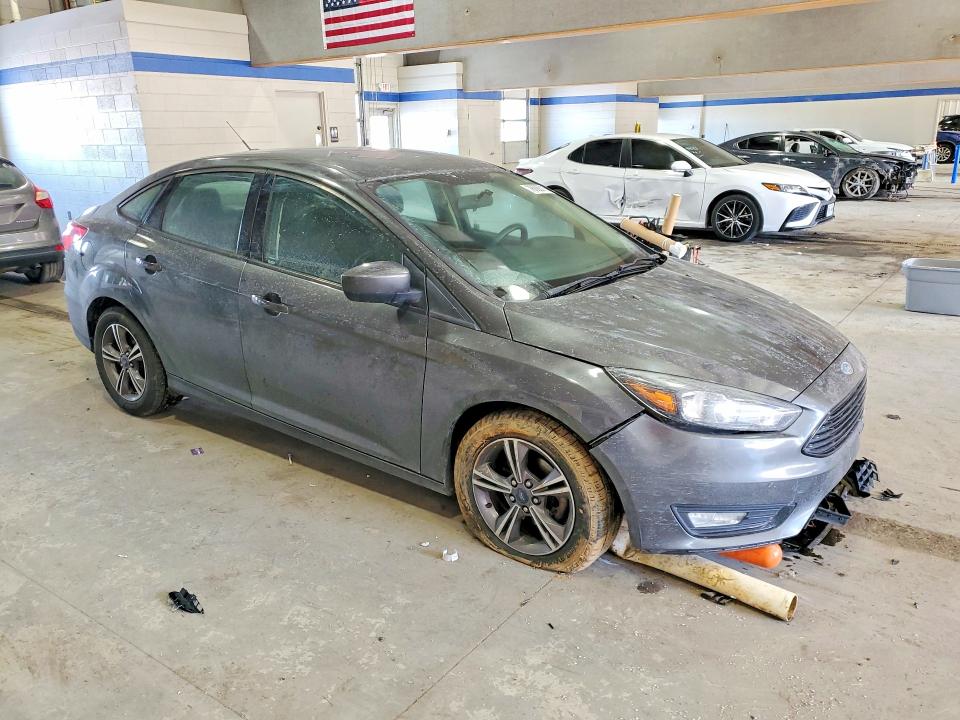 Photo 4 from auction – 2018 FORD FOCUS with VIN 1FADP3FE5JL266508