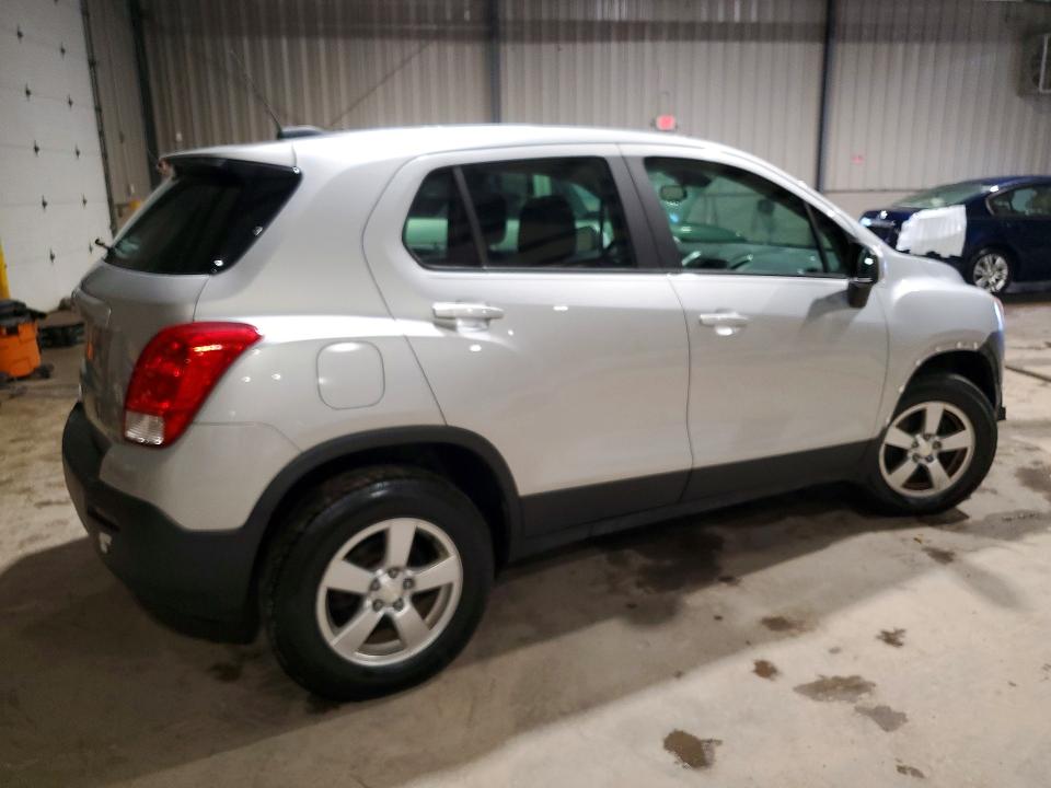 Photo 3 from auction – 2015 CHEVROLET TRAX 1LS with VIN KL7CJPSB4FB191255