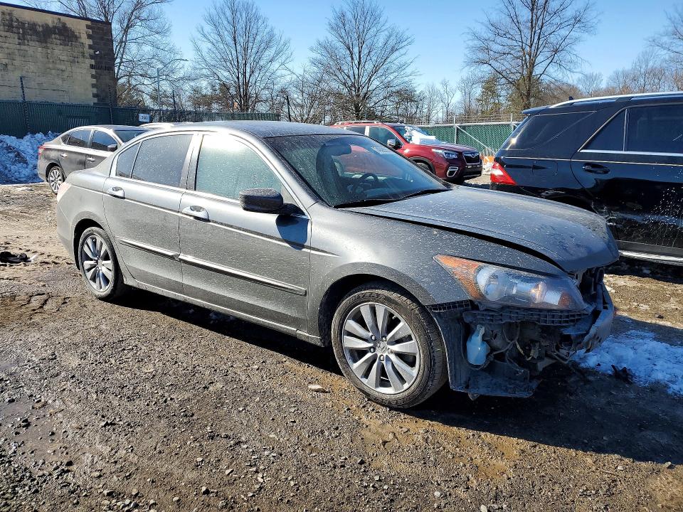 Photo 4 from auction – 2011 HONDA ACCORD with VIN 1HGCP3F85BA023005