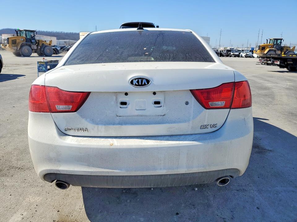 Photo 6 from auction – 2010 KIA OPTIMA EX with VIN KNAGH4A44A5405800