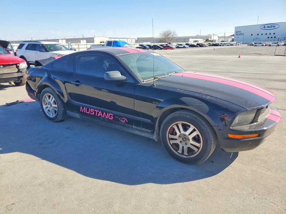 Photo 4 from auction – 2008 FORD MUSTANG with VIN 1ZVHT80N385129351