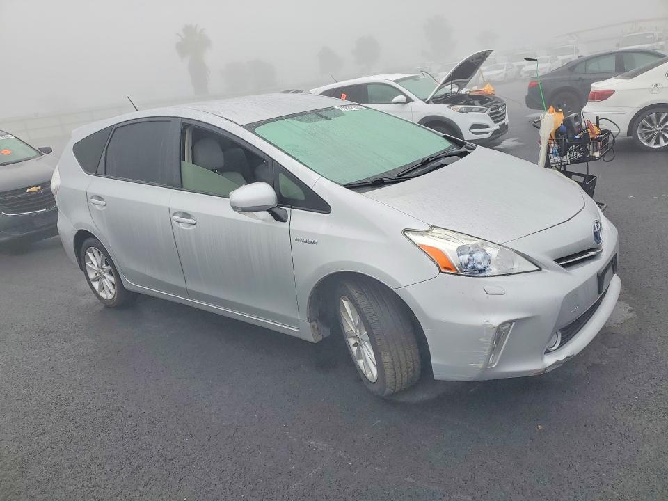 Photo 4 from auction – 2012 TOYOTA PRIUS V with VIN JTDZN3EU9C3103314